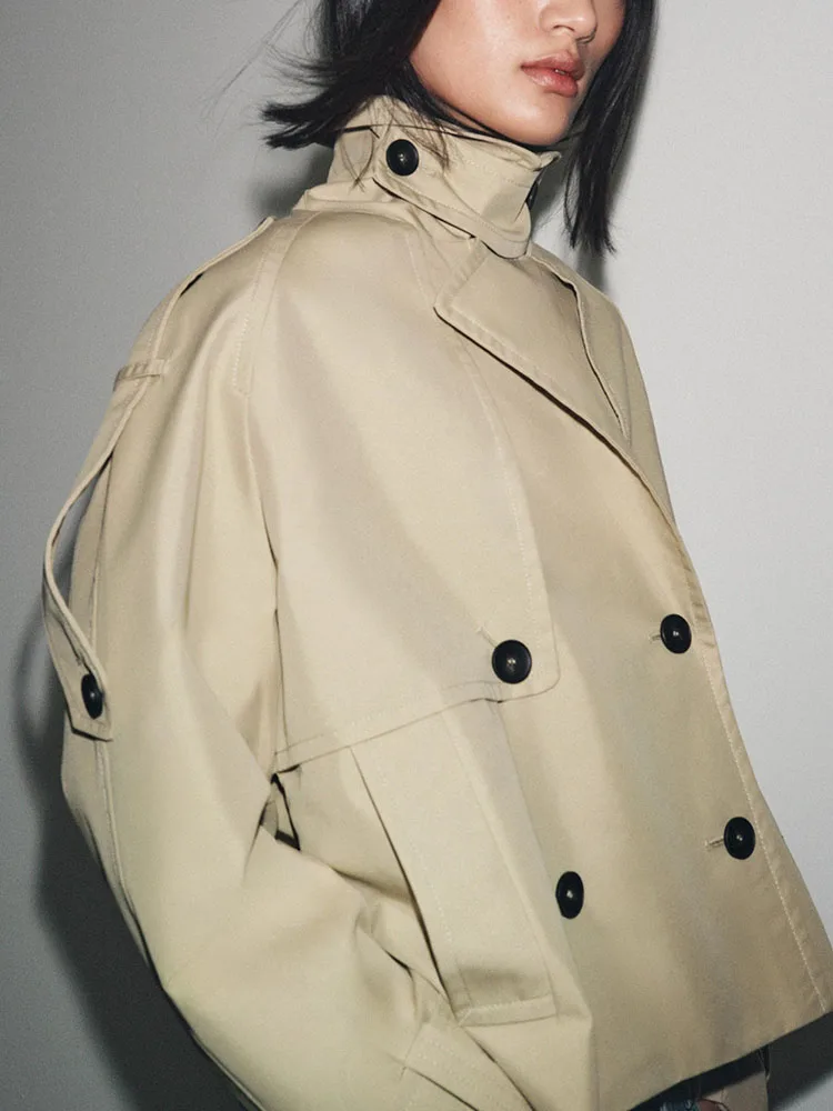 المرأة فضفاضة عادية مقاوم للماء ort Jaet جديد الخريف 2025 Faion ملابس خارجية مريحة العصرية المرحلة العرقية زي