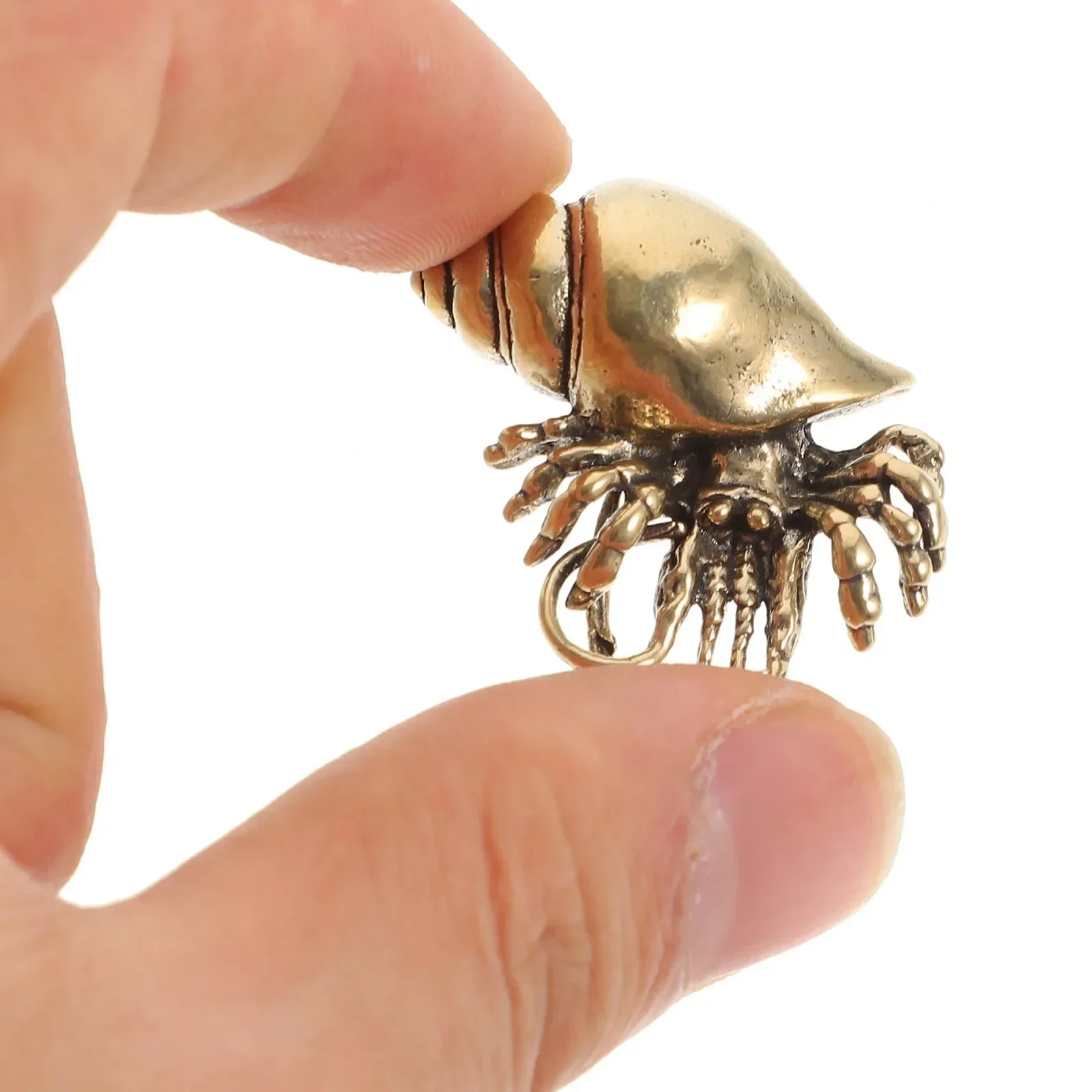 Exquisitely Carved Brass Hermit Crab Mini Figurine Retro Animal Statue Decor For Desk Cabinet Tabletop Indoor Display