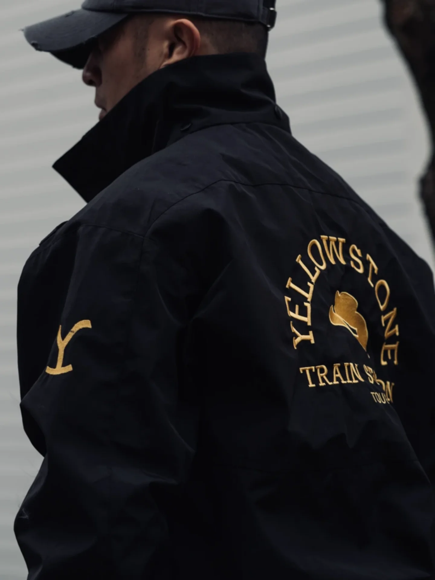 

Мужская модная повседневная верхняя одежда в стиле ретро с воротником-стойкой в американском стиле High Street, молодежная ветрозащитная длинная молния све