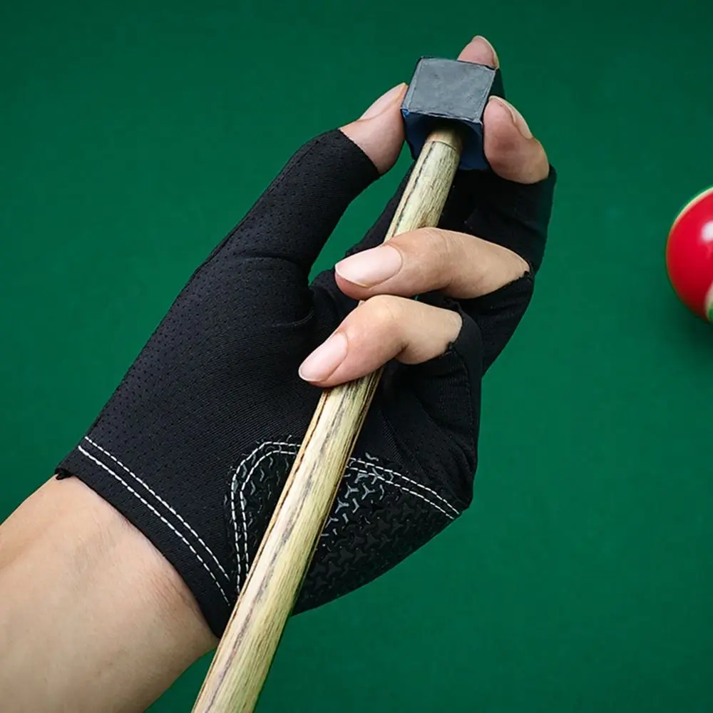قفاز البلياردو لليد اليسرى غير قابل للانزلاق يسمح بمرور الهواء بنصف أصابع قفازات تدريب البلياردو المرنة ملحقات اللياقة البدنية