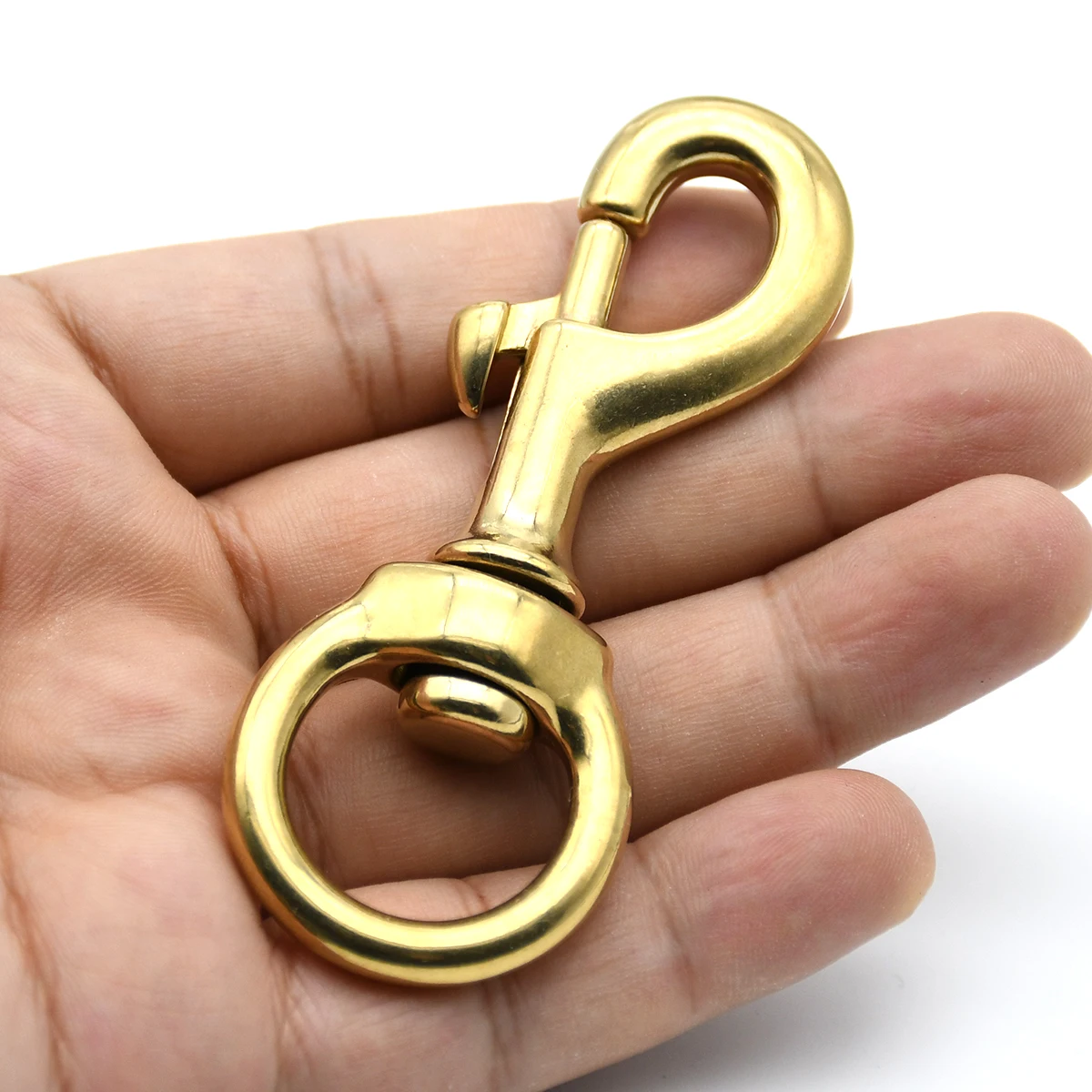 

1piece Solid Brass Snap Hook Carabiner Rotatable Bolt Trigger Clip Clasp for Leathercraft Bag Strap Pet Leash Parts Accessories