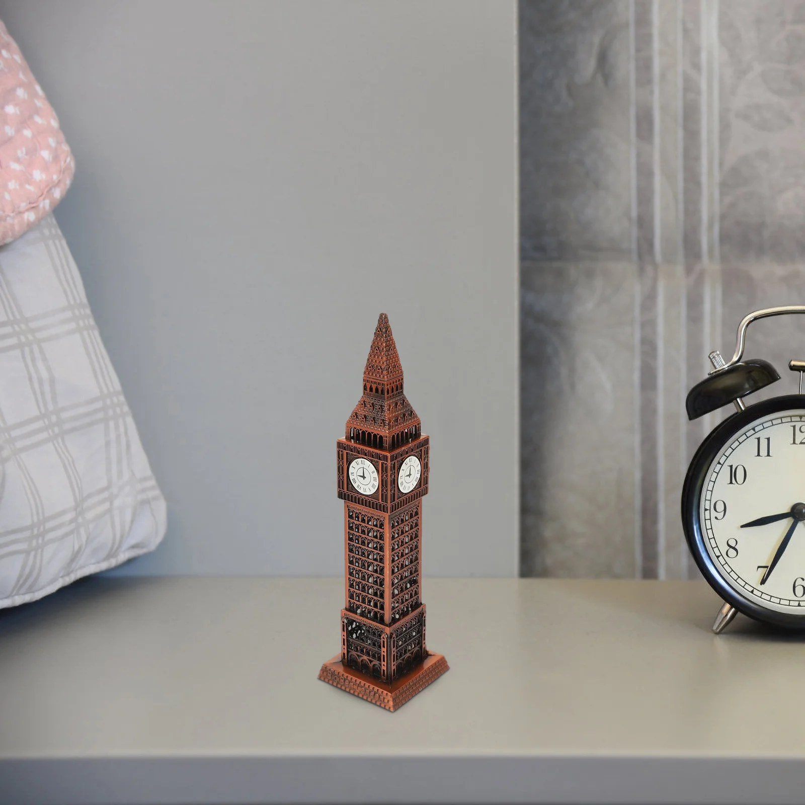 Big Ben Model Alloy Desktop Decor Home Supplies Housewarming Gift Figurines Miniatures Home nament Architectural Crafts London