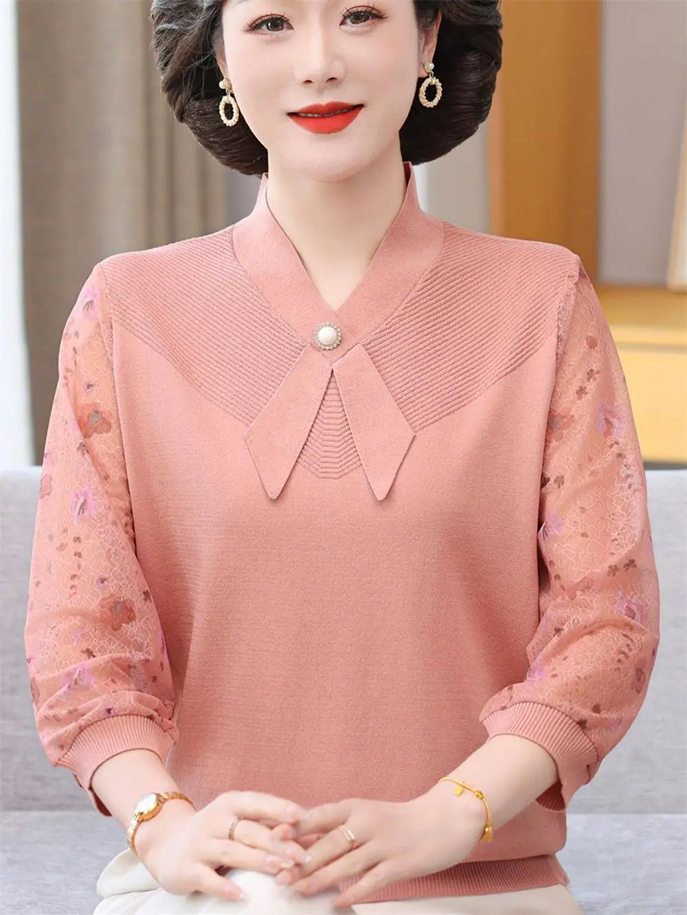 

Трикотажная футболка с V-образным вырезом для женщин среднего возраста, весна-лето, свободный крой, рукав 7/8, модная, тонкая