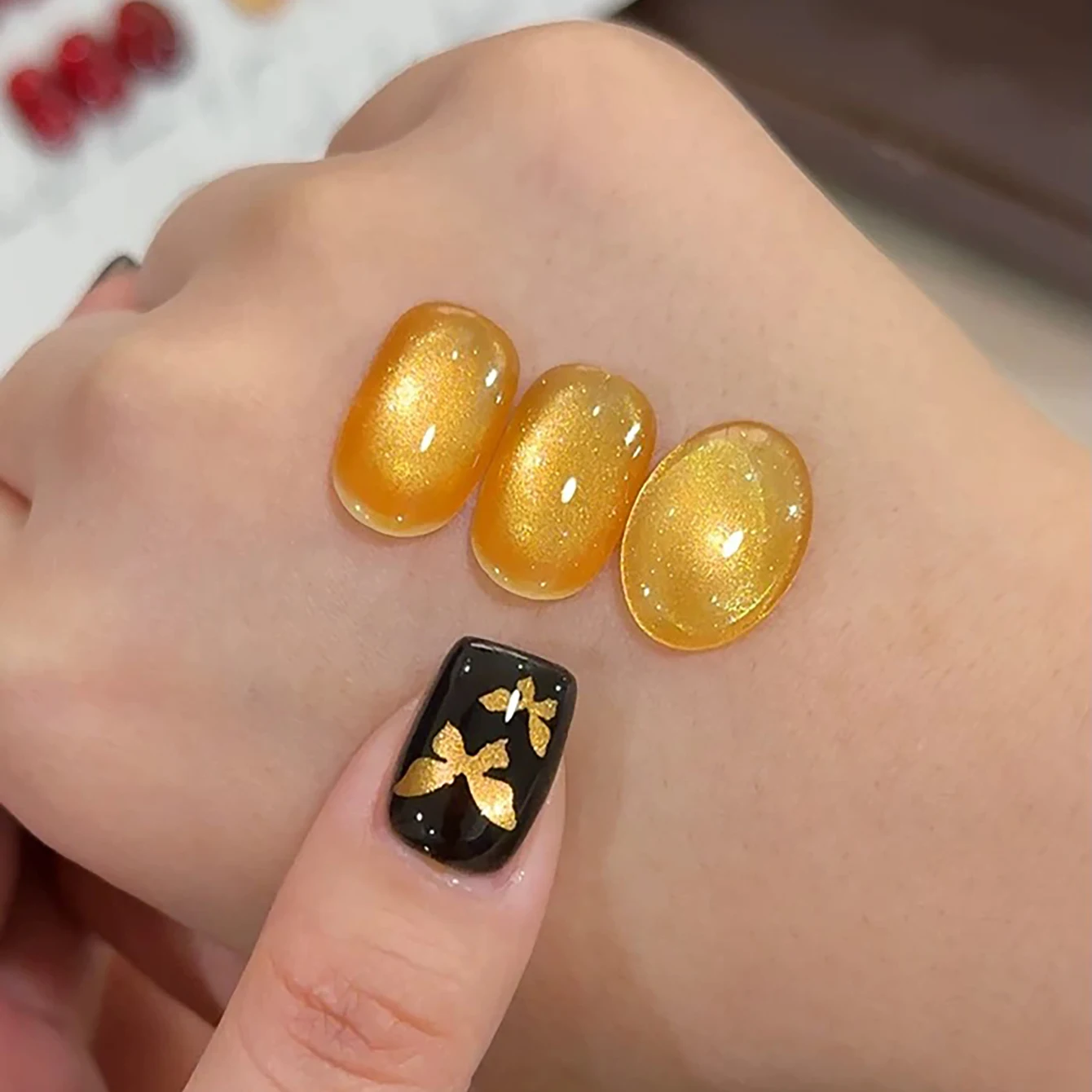

1-10pcs TC Shiny Whitening Gold Coin Series Cat Eye Gel Nail Polish Popular Red Cat Eye Yellow Glitter Nail Art Nail Supplies