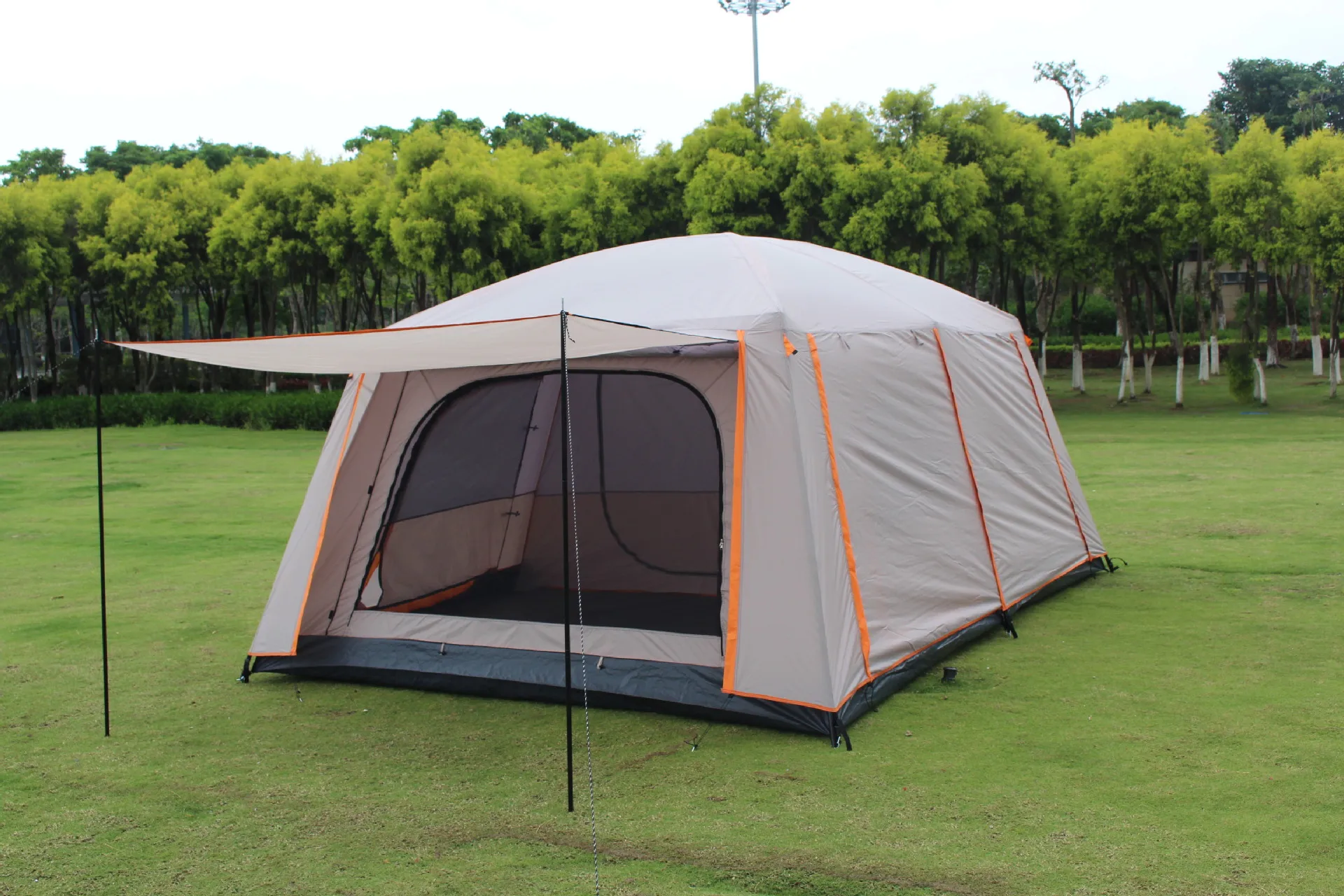 Outdoor Canopy Tent 5-8 People Sunscreen Rainproof Camping Thickened Tent  One Bedroom One Living Room