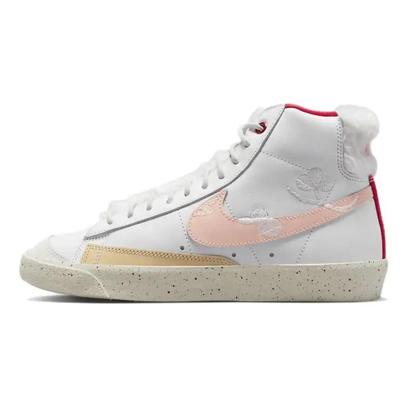 حذاء رياضي نسائي من Nike Blazer Mid Premium 'Leap High' FD4342-181