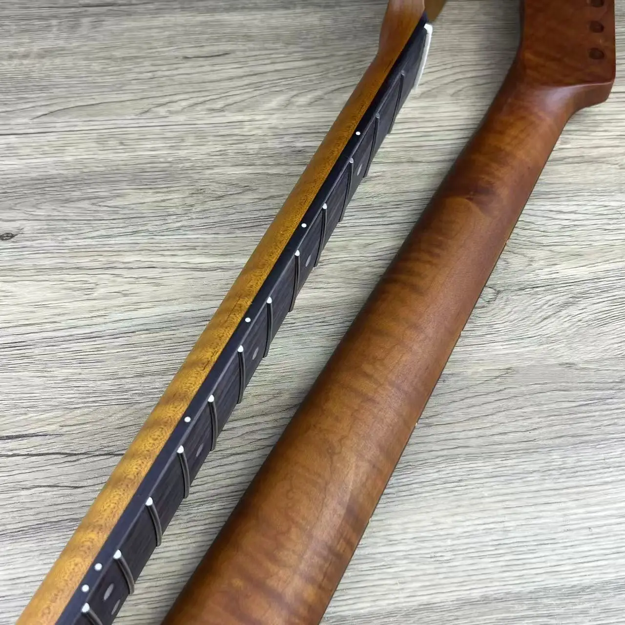 Flame Pattern TL Style Guitar Neck Rose Wood Fingerboard Grilled Maple Wood Neck 22F