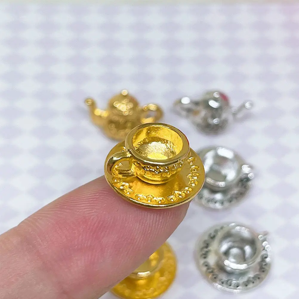 

2Sets Miniature Tea Set Metal Mini Teapot and Tiny Tea Cups Vintage Decor for Dollhouse Kitchen Pretend Play Accessories Mini
