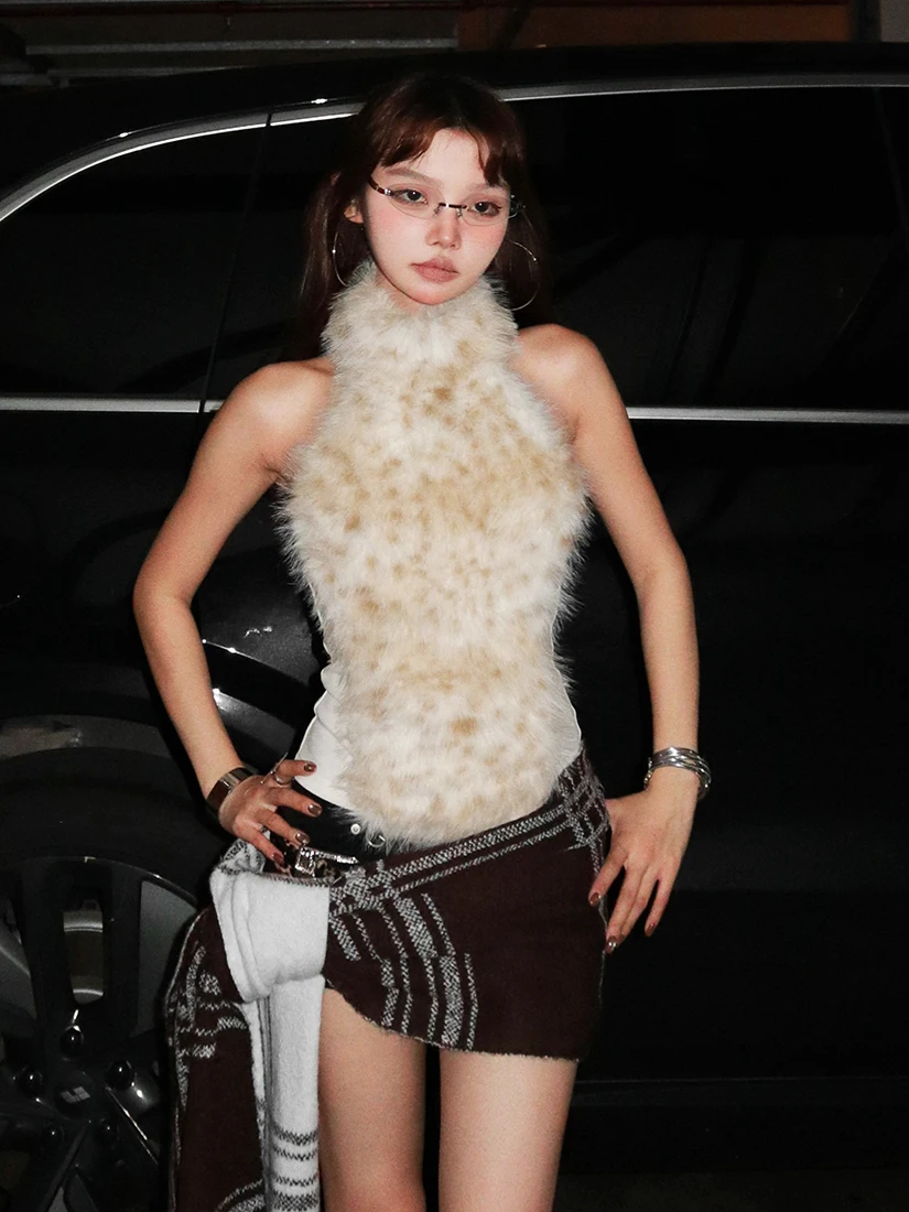 

Weird Puss High Collar oulder Bared Slim Fit Vest for Women Cool Trendy Splice Design Polyester Fiber Casual Wear