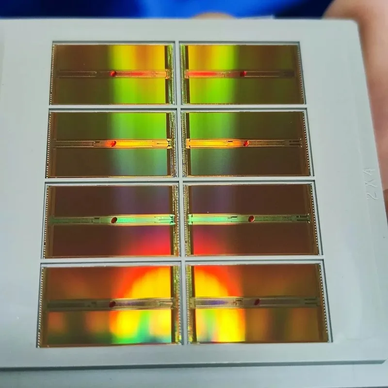 Bare Chips That Can Be Bonded, Bare Chips With Solder Pads, Chips That Have Been Cut Into Silicon Wafers