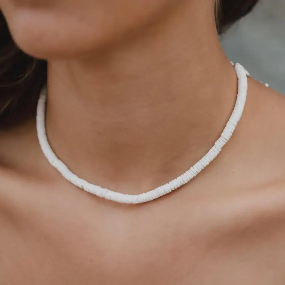Boho White Shell Choker Necklace for Women Adjustable Beaded Summer Beach Surfer Jewelry