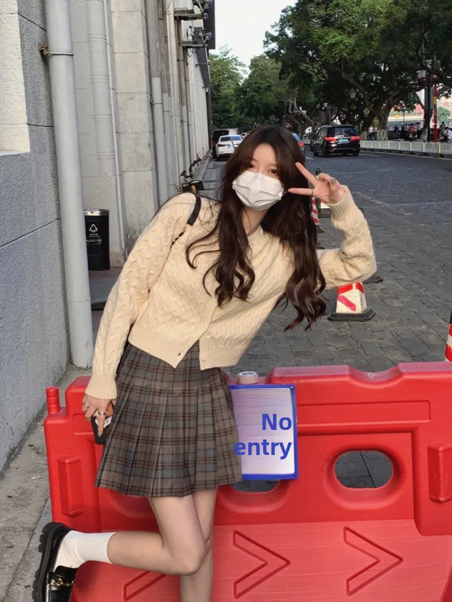 Cardigan tricoté pour femmes, pull, automne hiver, vêtements d'intérieur, collège Sle ey, tricot rouge, petite taille, haut boutonné