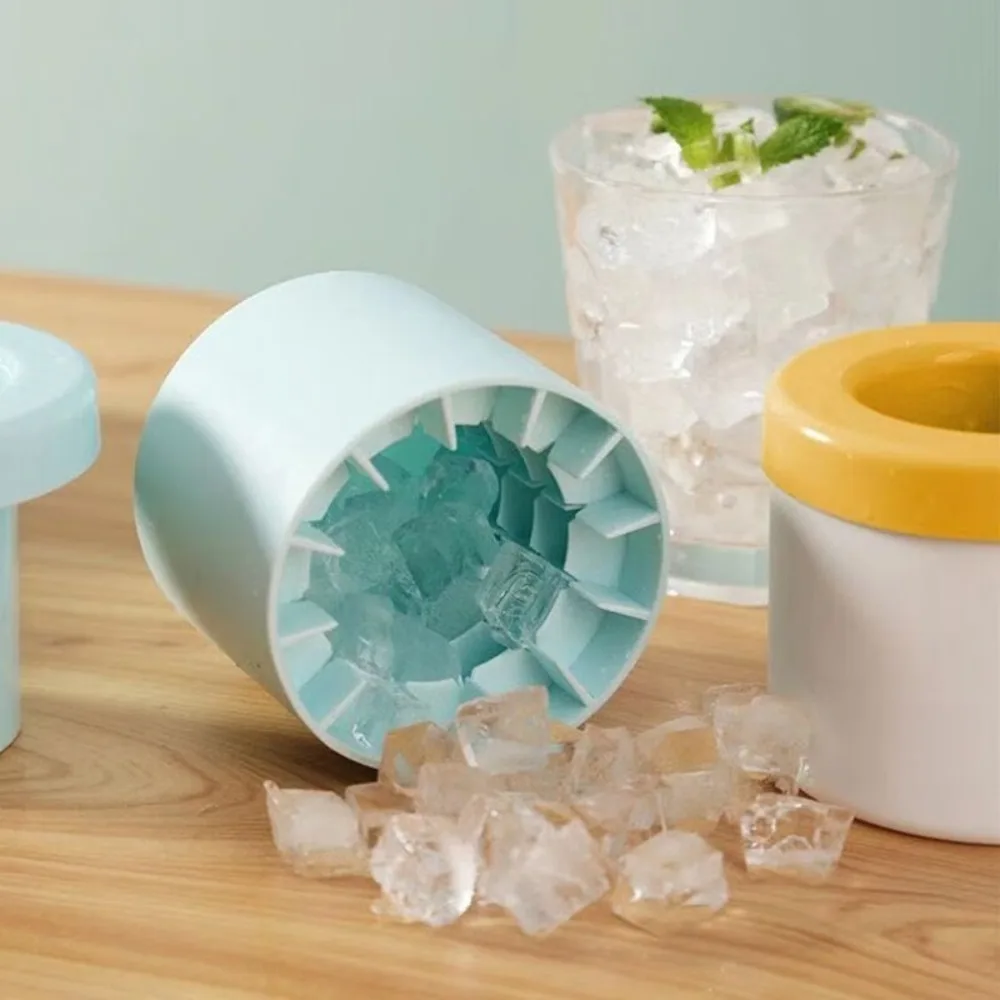 Portable Silicone Ice Cube Mold Soft Press-Type Ice Cube Tray Holds Up To 60 Cubes Easy-Release Ice Making Tools for Kitchen