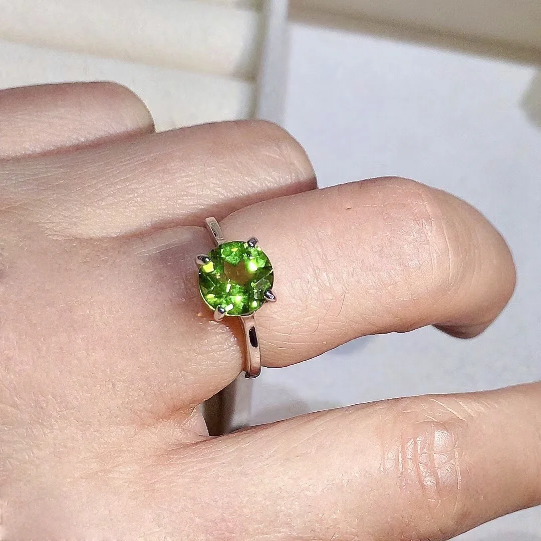 100%Natural Perdiot Ring 6mm *8mm 1.5ct  VVS Grade for Daily Wear Solid 925 Silver Woman Brithday Gift Peridot Jewelry