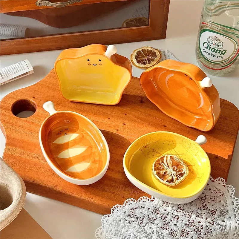 Desktop Creative Bread Shaped Ceramic Dishes, Cute Small Dipping Sauce Plate for Hotpot Ketchup Snack