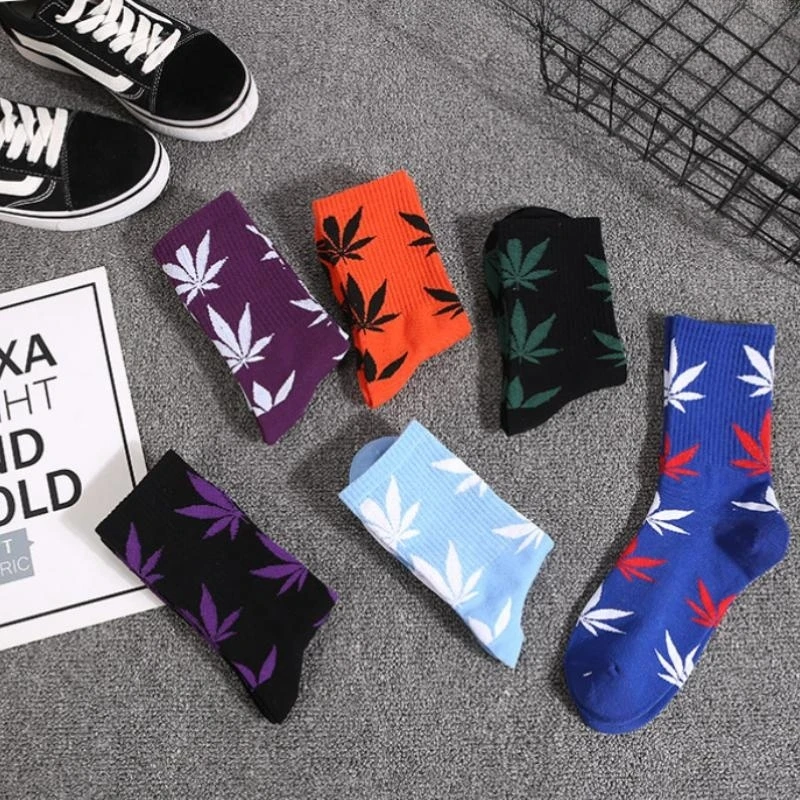 5 Pairs of Popular Maple Leaf Harajuku Street Skateboarding Basketball Couple Socks