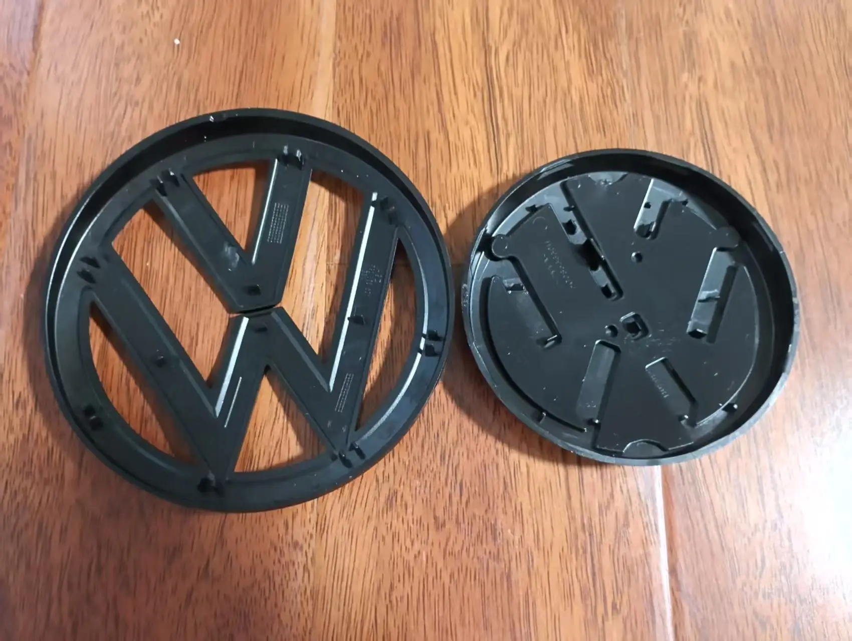 

Эмблемы для Volkswagen Jetta MK5 и Golf, глянцевые черные, 13,7 см (передние) и 11 см (задние), для замены на Volkswagen MK Golf