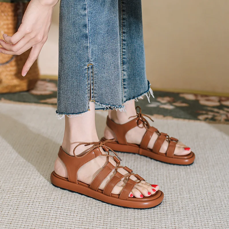 Women Thick-soled Roman Sandals Retro Crossover Strap Flat Base Beach Shoes Big Size Girl Sandal Brown