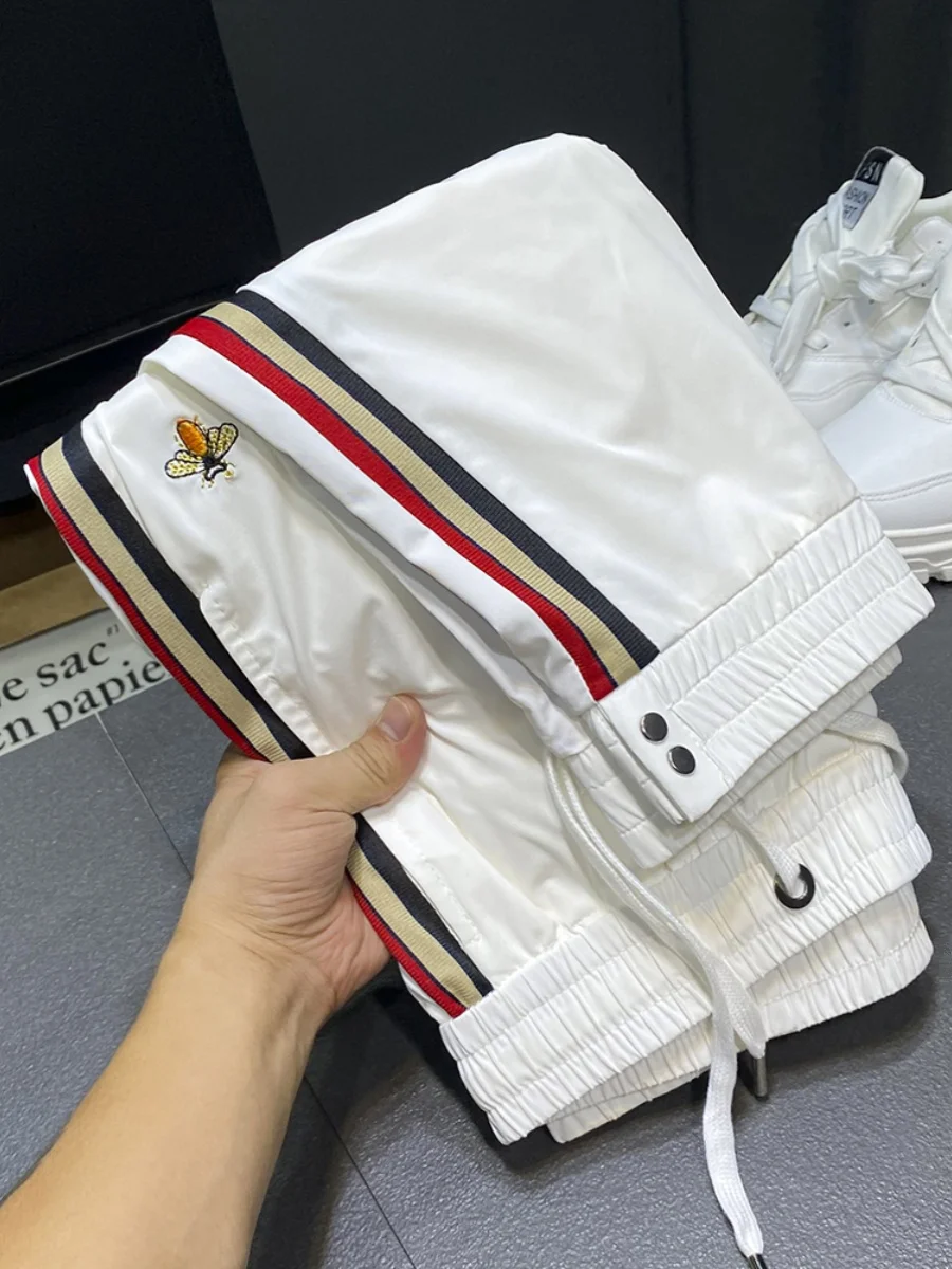 

Летние ультратонкие брюки из ледяного шелка с вышивкой в виде пчелы, повседневные мужские модные зауженные спортивные брюки с быстрой сушкой