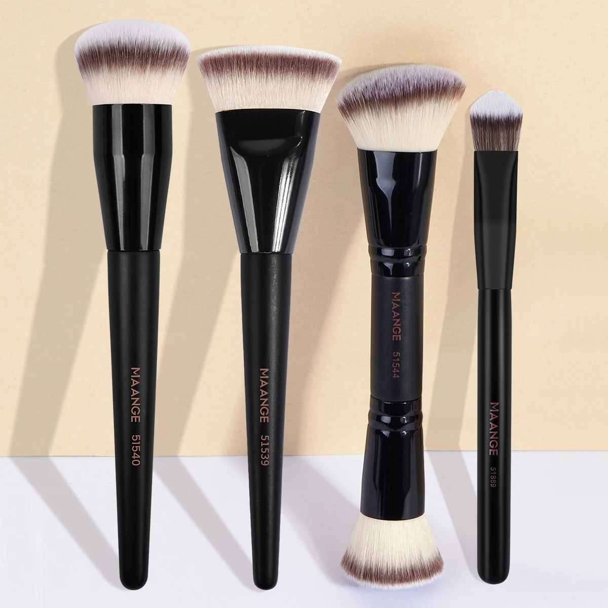 MAANGE Pennelli per trucco 4 pezzi Fondotinta morbido e denso Fard in polvere Cosmetici femminili Bellezza Eleganza naturale Trucco viso professionale