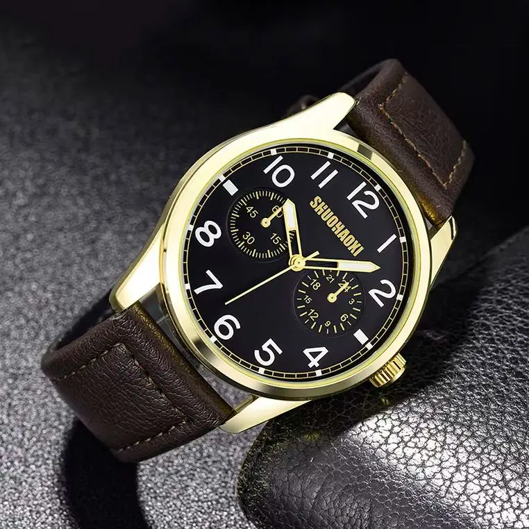 Retro Style Black Leather Strap Men's Watch Large Digital Casual Men's Quartz Watch
