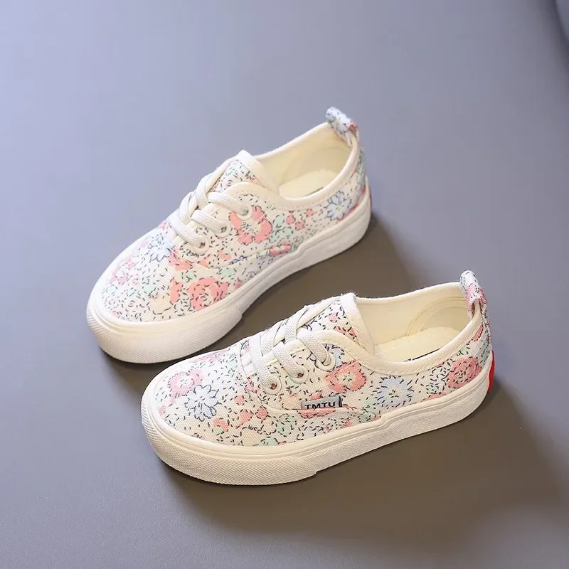 Cute Flower Design Girl Canvas Slip-on Shoes Round Toe Non Slip Kids Outdoor Comfortable Breathable Casual Soft Sole Shoes