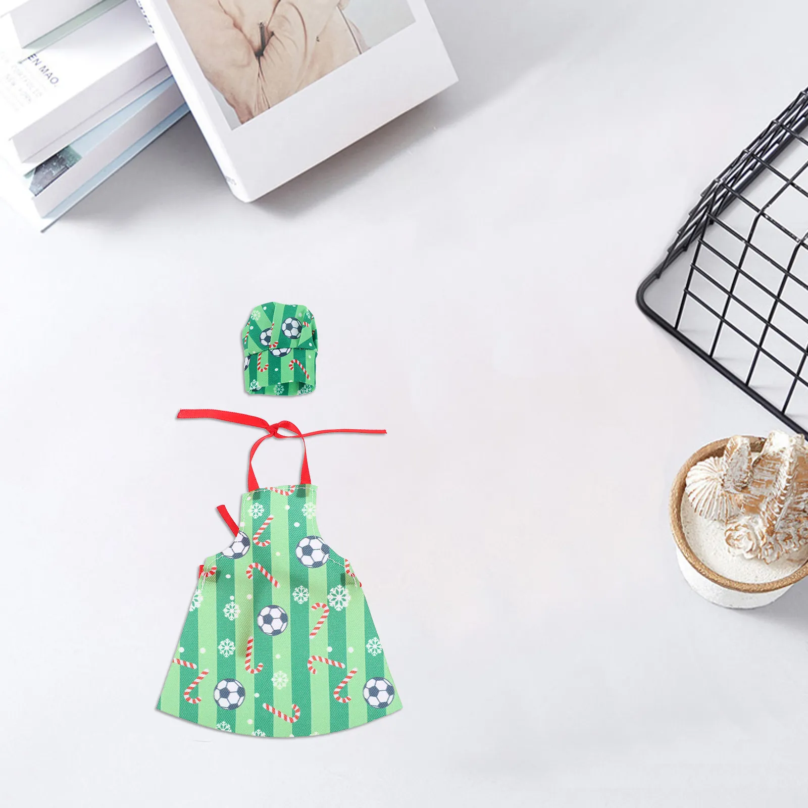 

1Set Christmas Chef Costume for Bjd Realistic Apron Hat Kitchen Outfit Holiday Party Dress Up Accessories