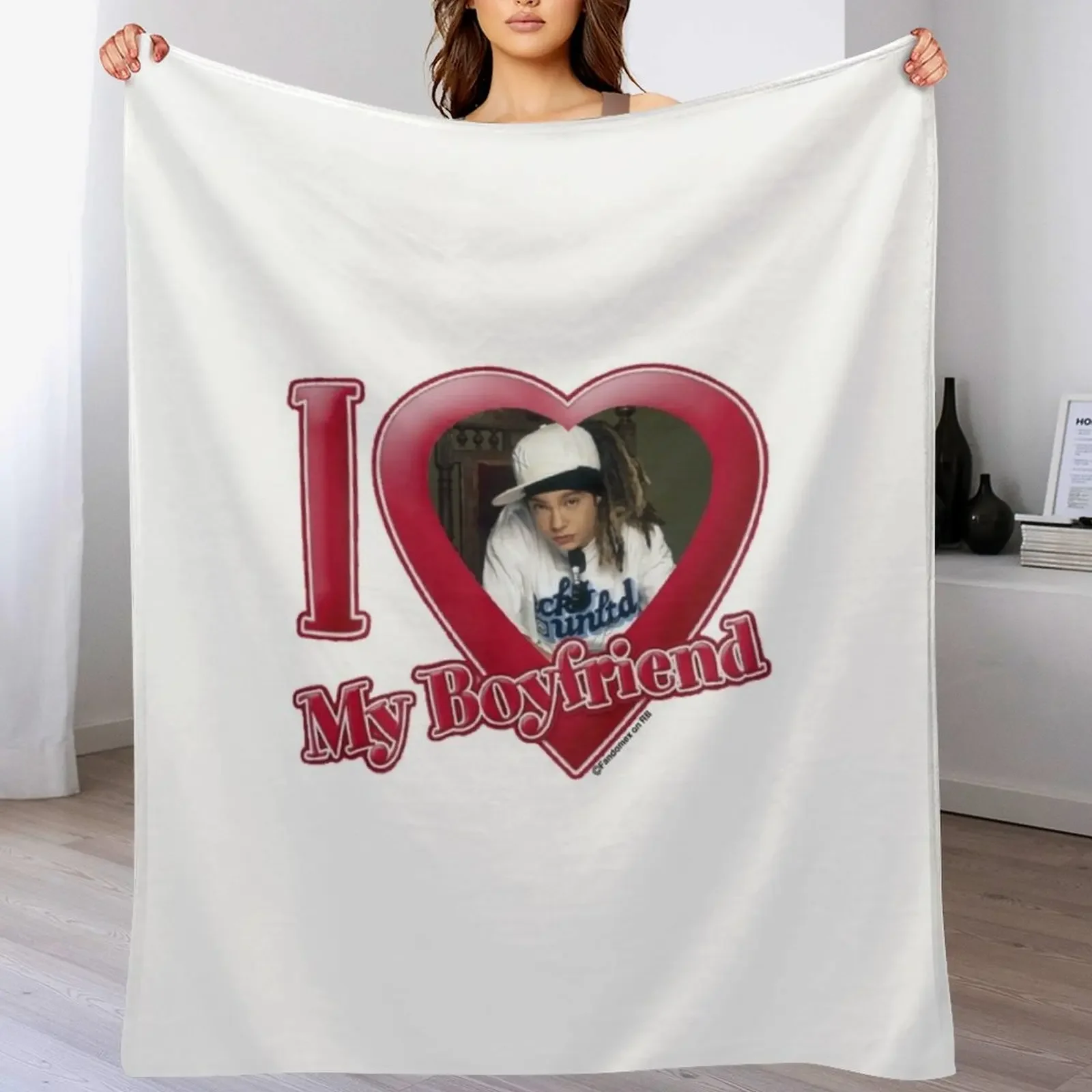 

I LOVE MY BOYFRIEND TOM KAULITZ DESIGN Throw Blanket Luxury Throw Decorative Beds Sofa Throw for babies Blankets