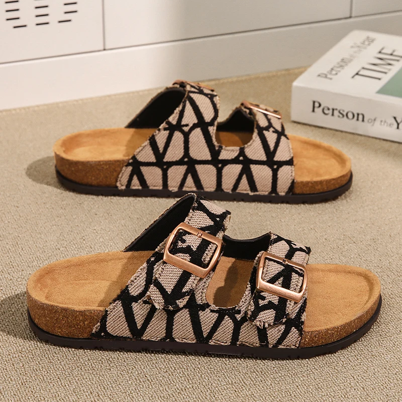 

Lightweight Leisure Summer Slippers Unisex Flat Anti Slip Comfortable Student Long Time Walking Shoes