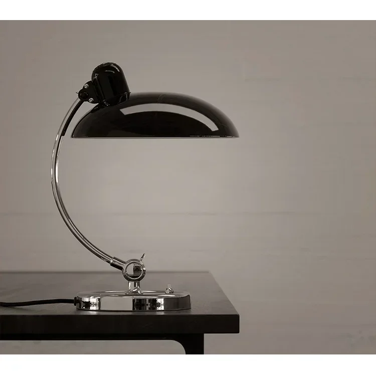 Danish Bauhaus Student Eye-protecting Reading Bedroom and Study Nordic Simple and Light Luxury Internet-famous Ins Bedside Lamp