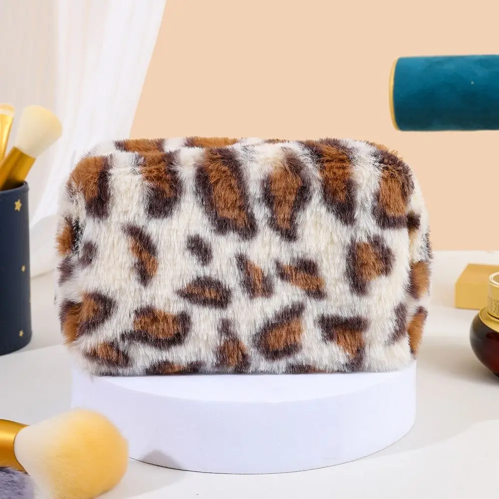 Leopard Print Plush Makeup Bags Soft Large Capacity Women's Cosmetic Pouch Lightweight Zipper Cosmetic Storage Organizer Travel
