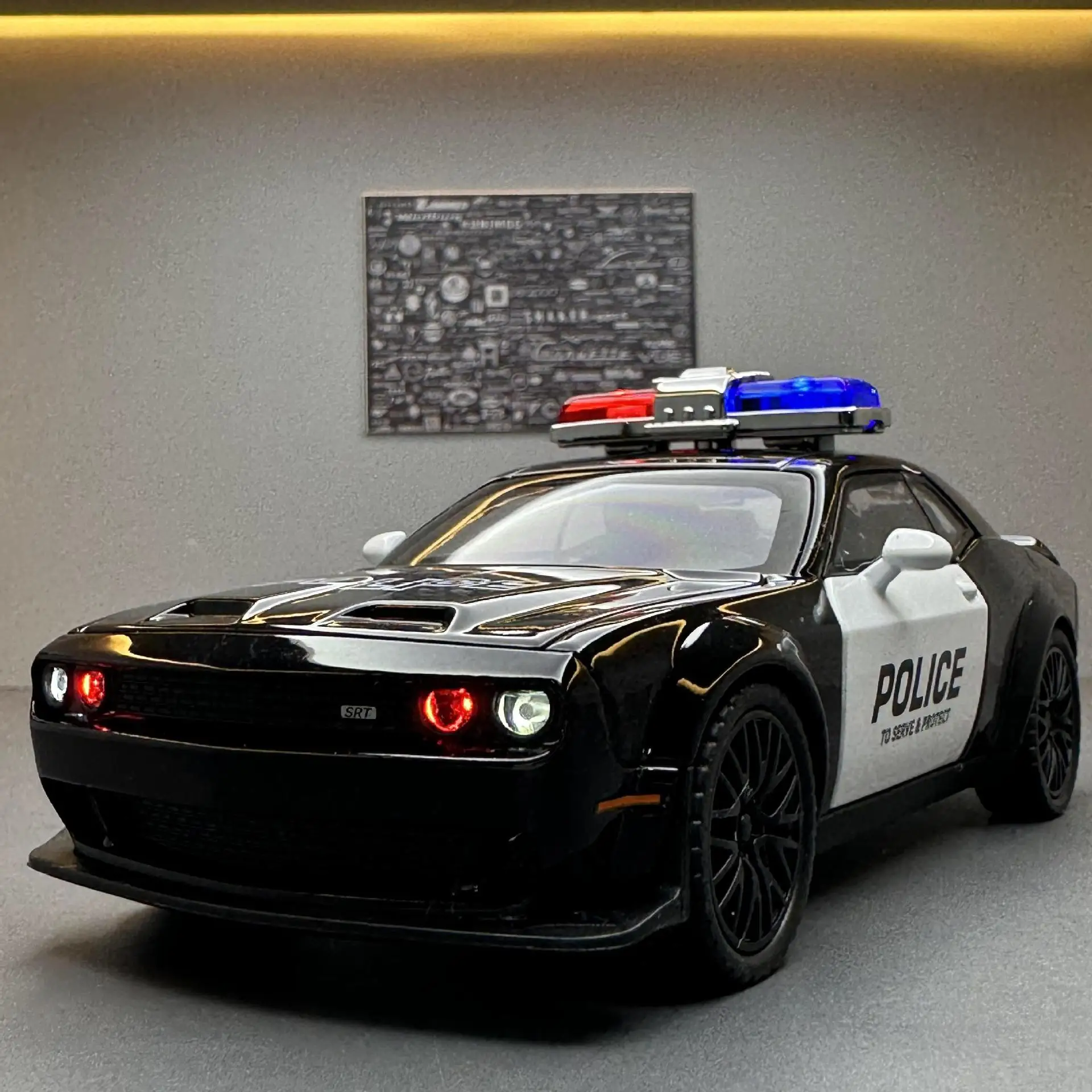 Modellauto aus Legierung 1:32 Hellcat Polizeiauto mit Sound und Licht, Rückzieh-Spielzeugauto, Musikmodell, Sammlerstück