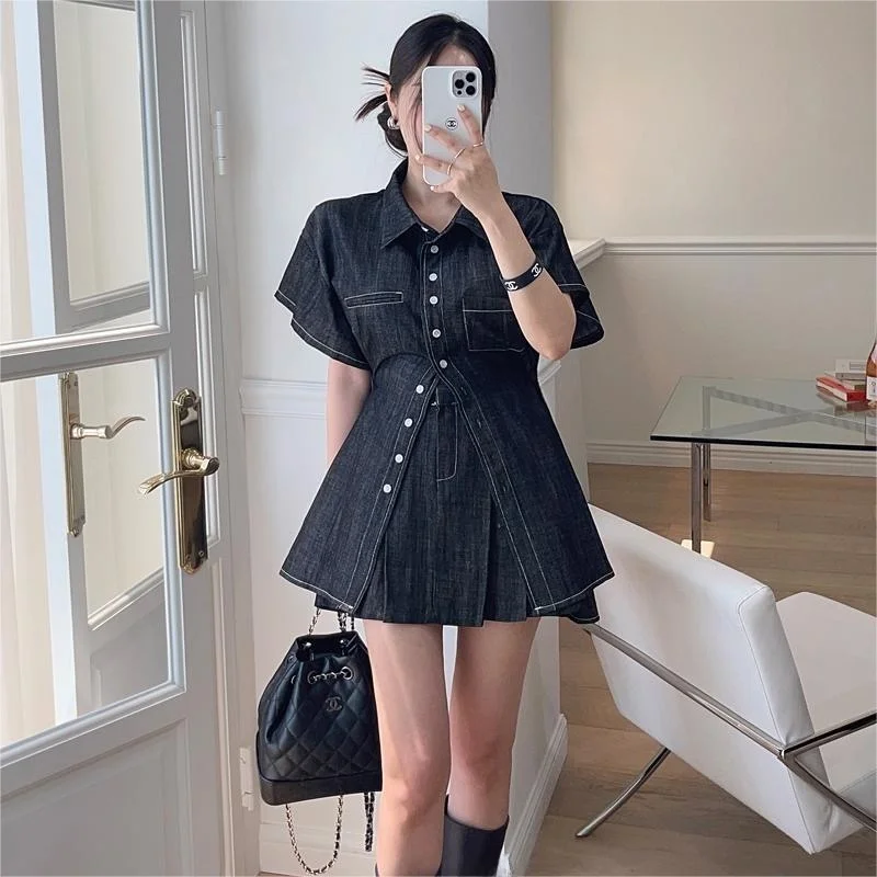 Set atasan dan rok wanita dari katun, model denim dengan kerut, kerah berdiri, potongan ramping, belahan samping, serbaguna.