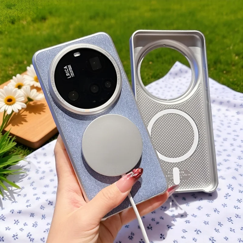 

Wool fine loop magnetic phone case compatible with Xiaomi14/15pro Redmipocof7pro Drop-Resistant Protective Cover