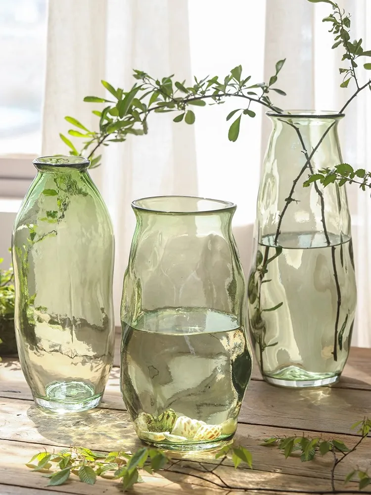 

Green irregular hammer glass vase design sense literary retro dining table water raising flowers transparent arrangement device