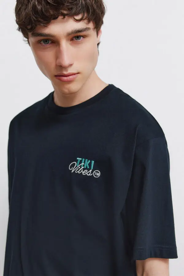 Men T-shirt Tiki Vibes and Salty Rides Surfboard Graphic T Shirt Vintage Tribal Print Short Sleeve Tees Summer Casual Oversized