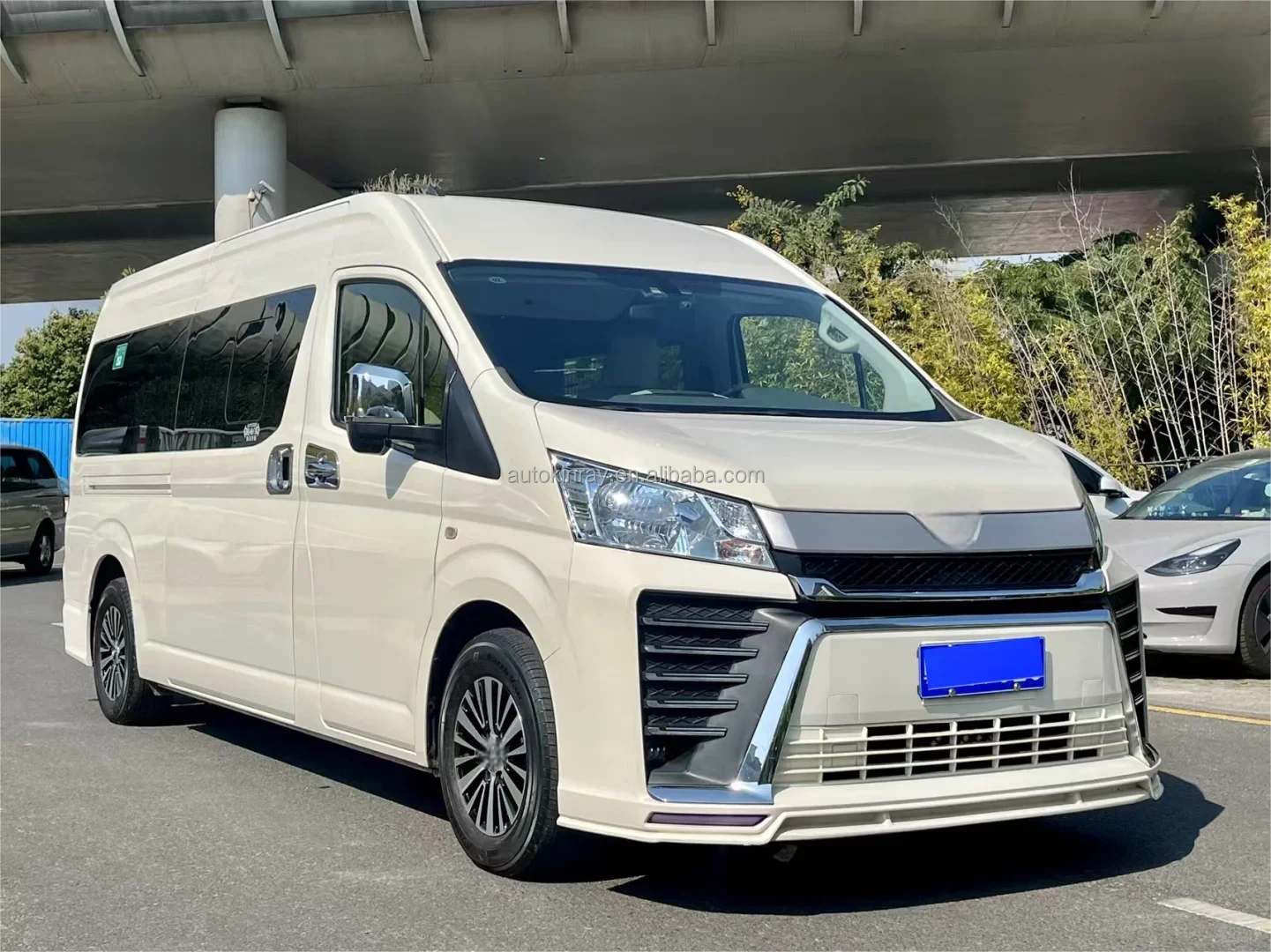 

Factory Hot Selling Factory Price for Toyo-ta Hiace Super GL 2019-2022 Upgrade to Vellfire Modelli-sta M Style Front and Rear Bu
