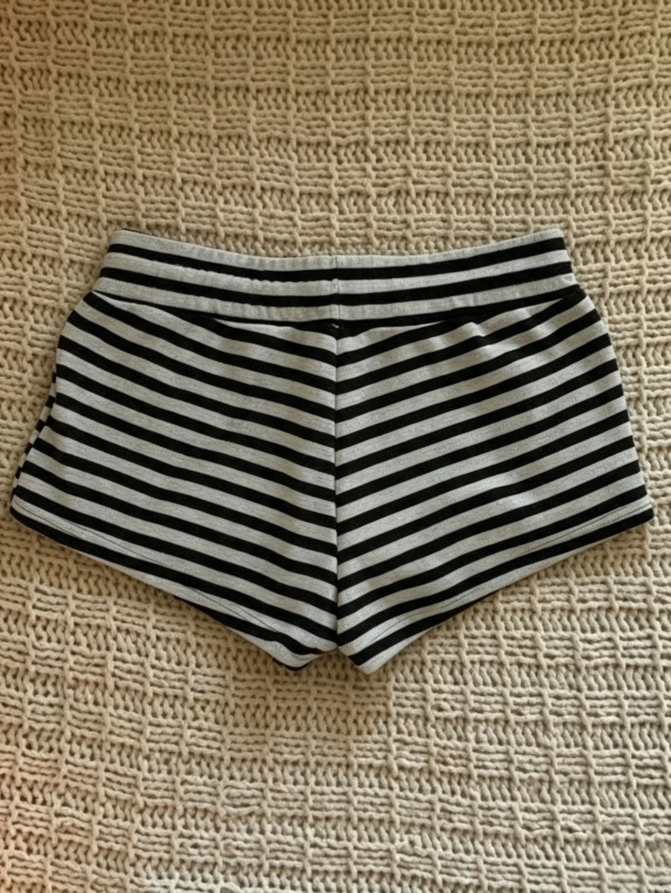 Y2K Women Mini Striped Skull Print Shorts Summer Low Rise Gyaru Elastic Waist Grunge Short Pants Hot Bottom 2000s Alt Clothes