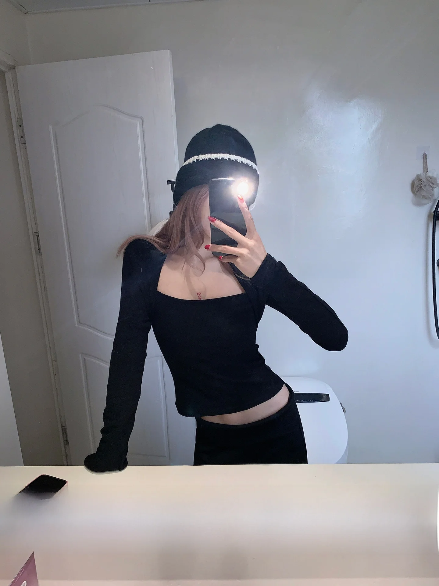 

LILI Miss ort Sve Long T-irt Women's Slim Fit Inner Wear Base irt Ladies Top Polyester Fabric Simple Sle