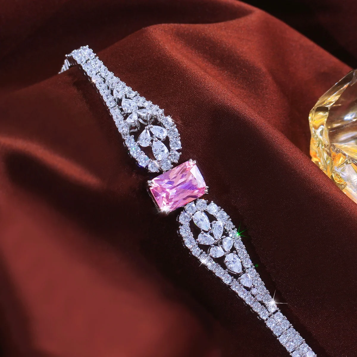 Pera Pulseras de Cadena Tipo Tenis de Lujo con Dijes Cuadrados de Circonia Rosa para Mujer, Joyería para Bodas, Fiestas y Eventos B078