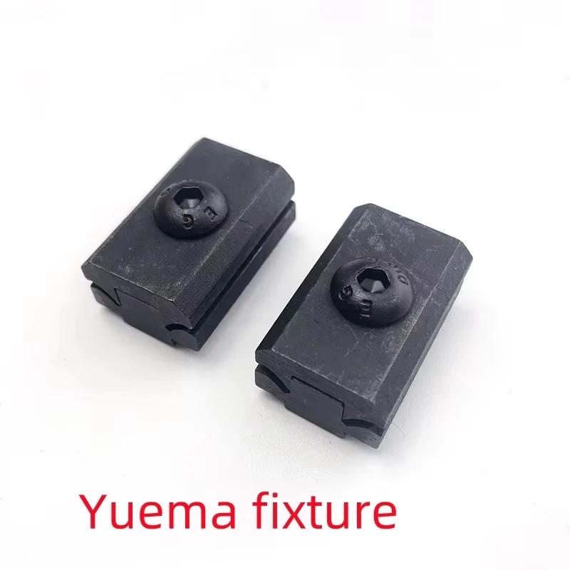 2PCS/Lot Universal Semicircular key embryo fixture clamp For Vertical key machines accessories Yuema key duplicating