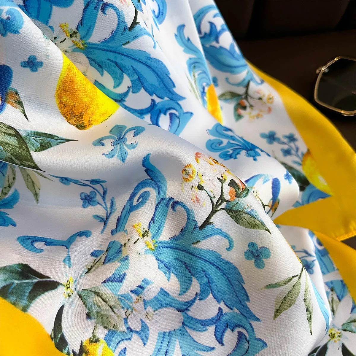 الليمون طباعة 70*70 سنتيمتر مربع وشاح المرأة Foulard ربطات العنق الحرير الشعور موضة منديل سيدة لينة الساتان تزيين الحجاب الإناث