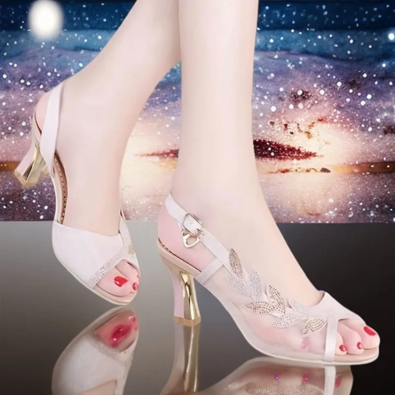 

Summer New Fashion Korean Style Fish Mouth Roman Diamond High Heels Casual Large Size Women's Sandals Glittering Party Shoes
