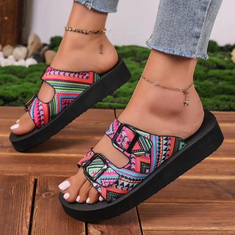 Summer Print Random Flats Women's Flip Flops Outdoor Beach Sandals Outdoor All-match Casual Slippers Large Size Women Sandals