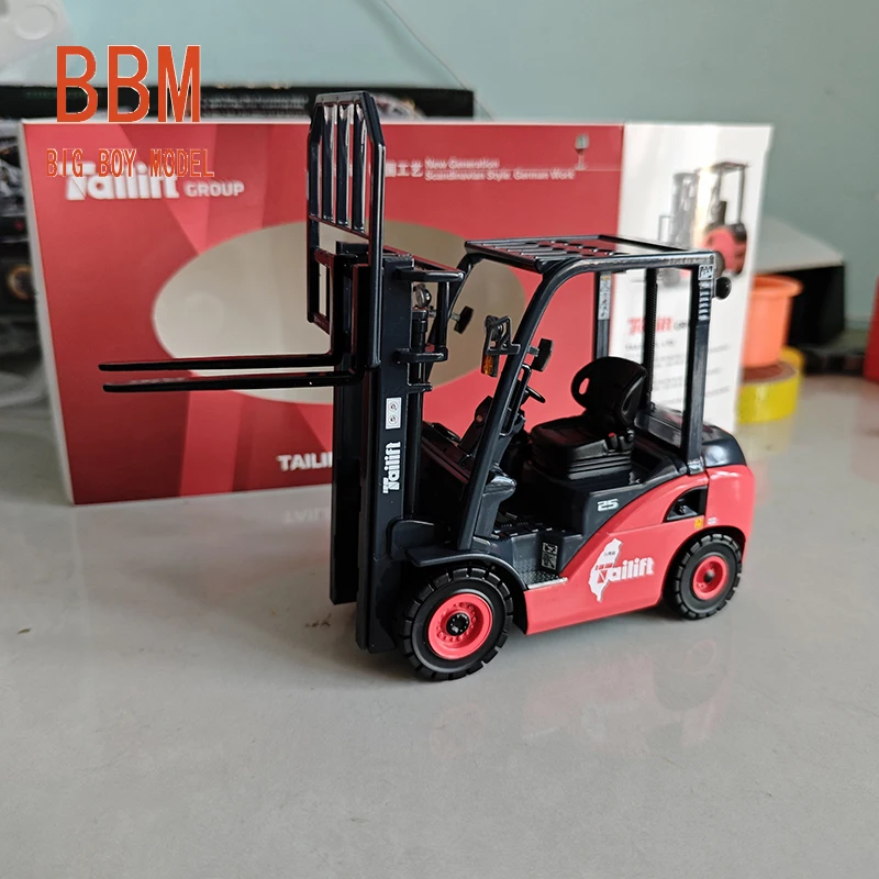 Diecast 1/20 scale Tailift 25 Stacker forklift model Simulation of alloy mechanical engineering forklift model Toys for Children