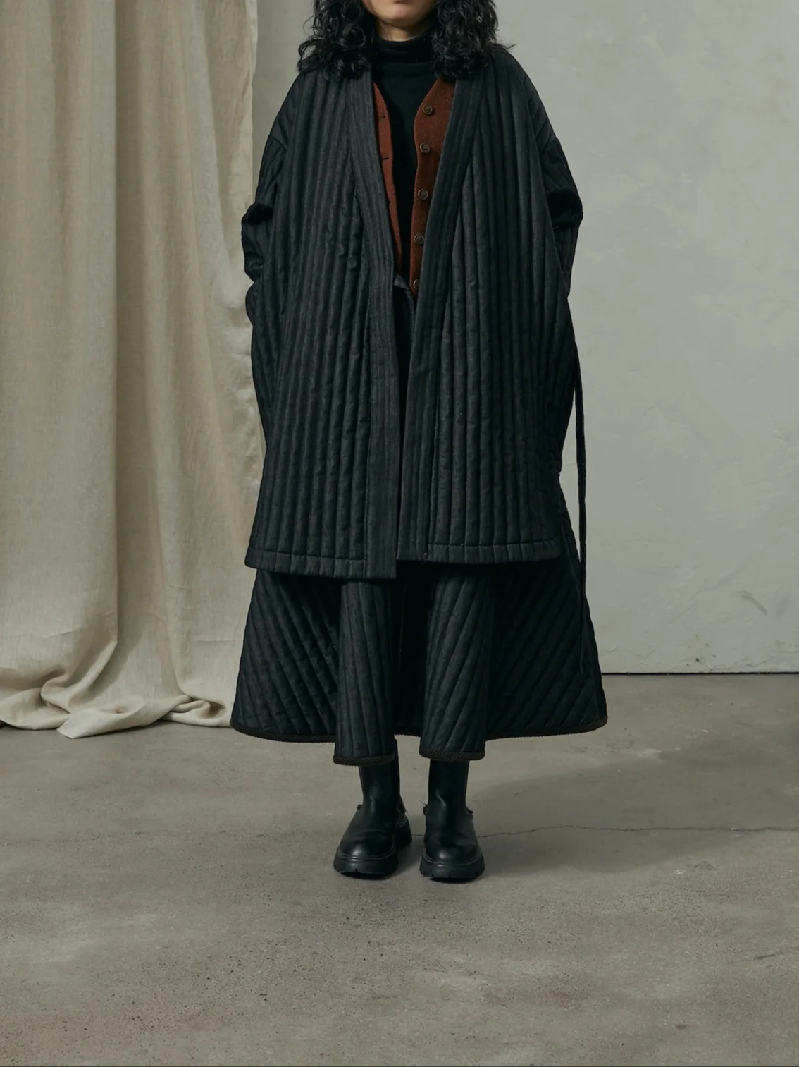 

Tendblank Retro Chinese Sle Denim Oversized Cotton Jaet with Belt Asymmetrical Long Sve V-Ne Spring Faion