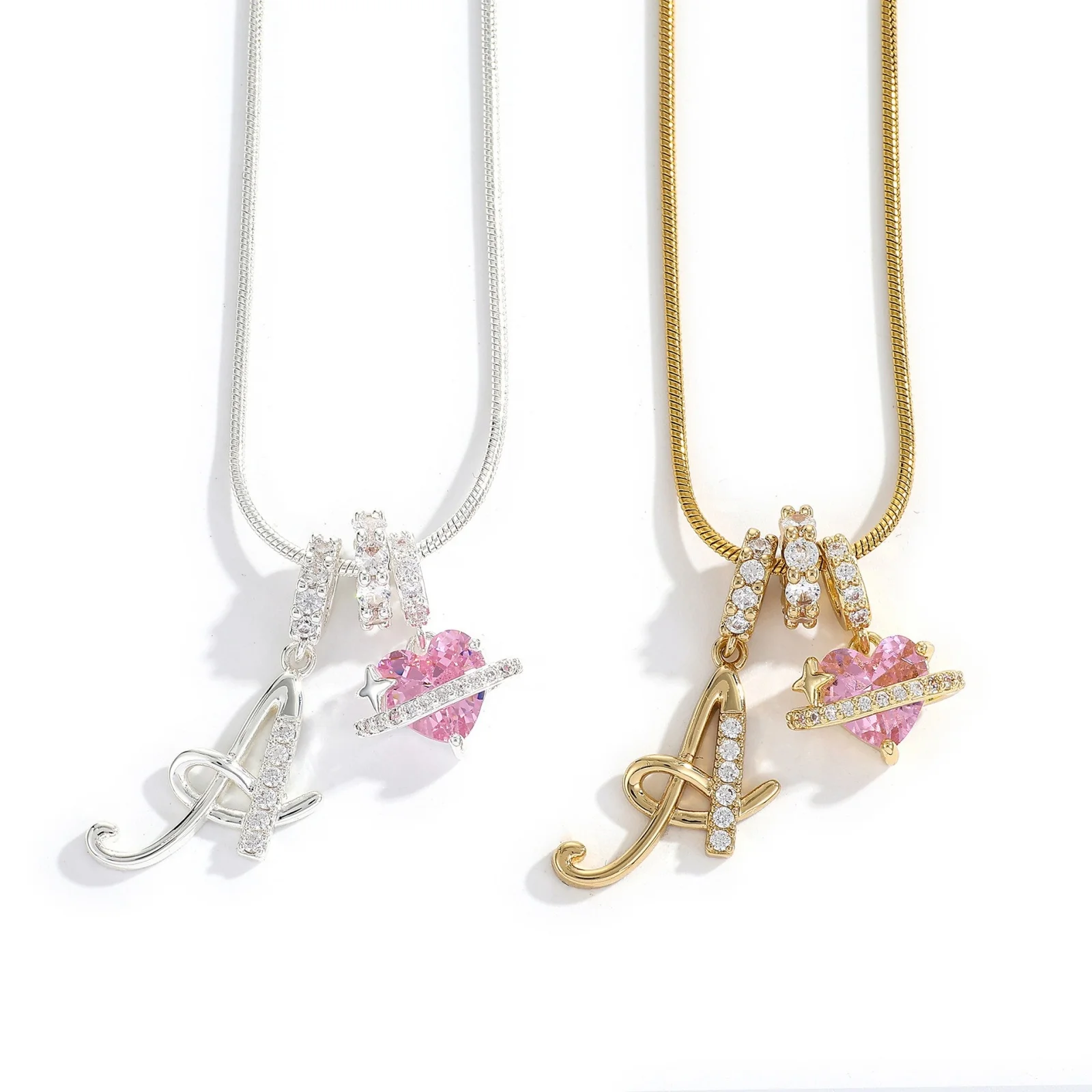 1 Stück Messing-Halskette mit Schlangenkette und Buchstabenanhänger "A-Z" mit rosa und klaren Strass-Steinen für Damen, Schmuckgeschenk