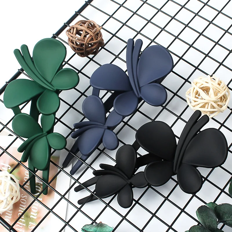 Solid Color Butterfly Hairpin Fashion Barrette Acrylic Hair Clips Claw Duckbill Ponytail Styling Headwear Women Hair Accessories