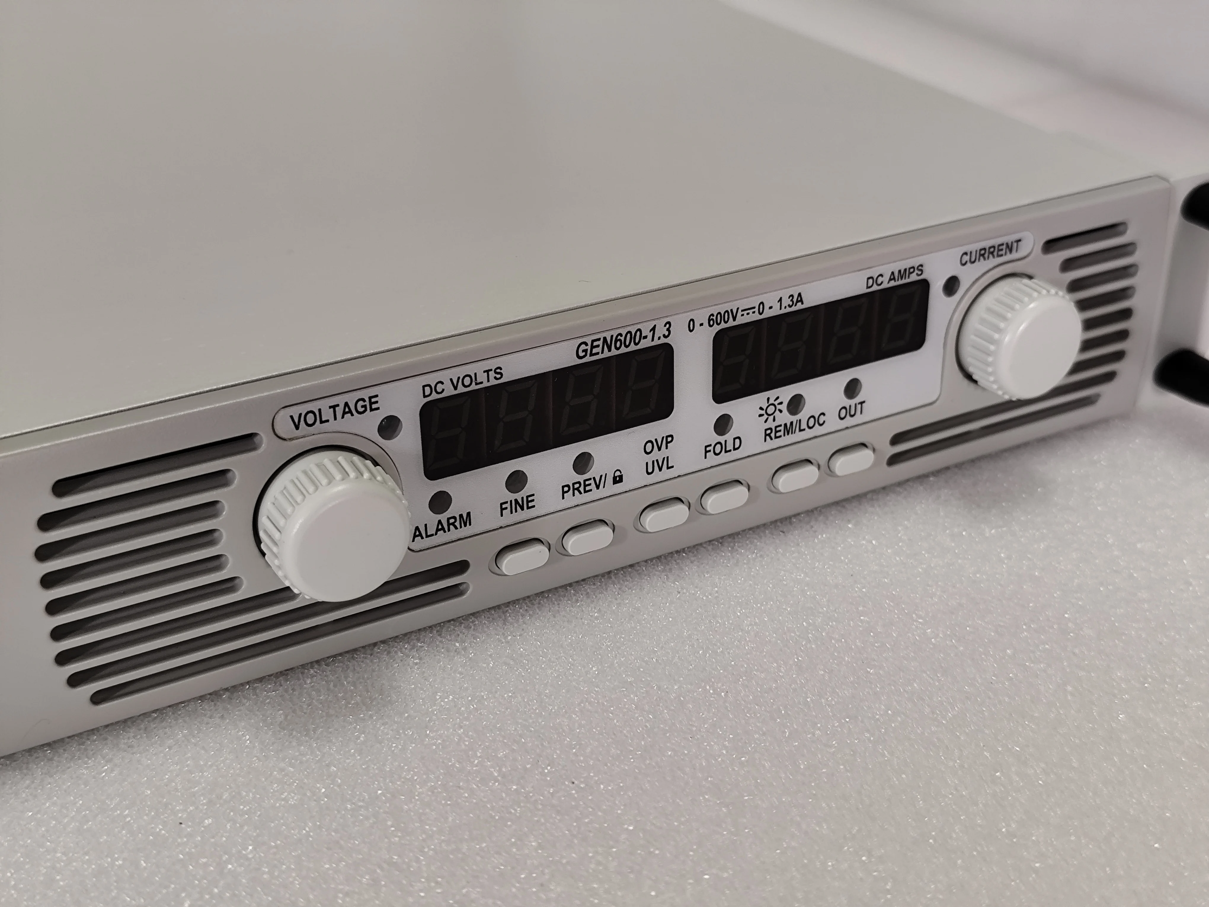 GEN750W Power Supply, Input Rating 100-240V ~9.5A, 50/60Hz