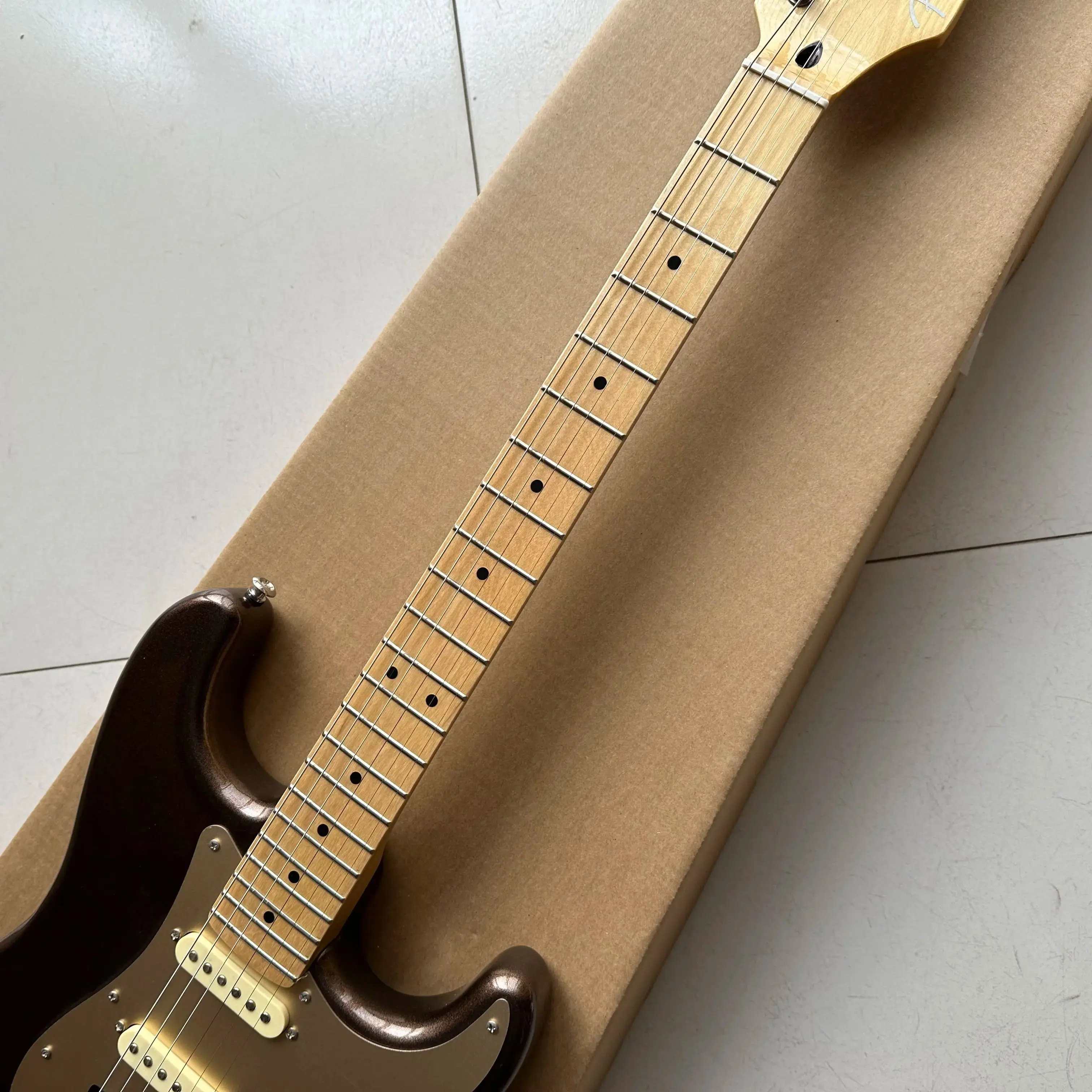 حار بيع ST الشمبانيا الذهب الغيتار الكهربائي سبائك الألومنيوم بيكجوارد ، التسليم السريع #3